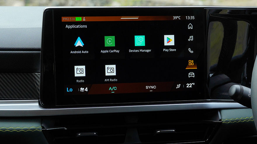 റെനോ ഡസ്റ്റർ infotainment system