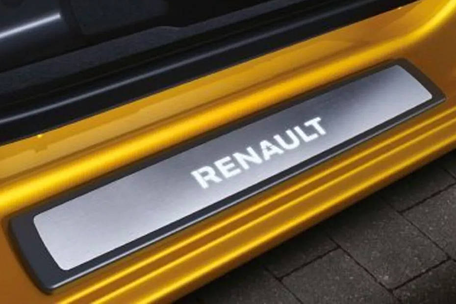 Renault Triber Door Scuff Plate 