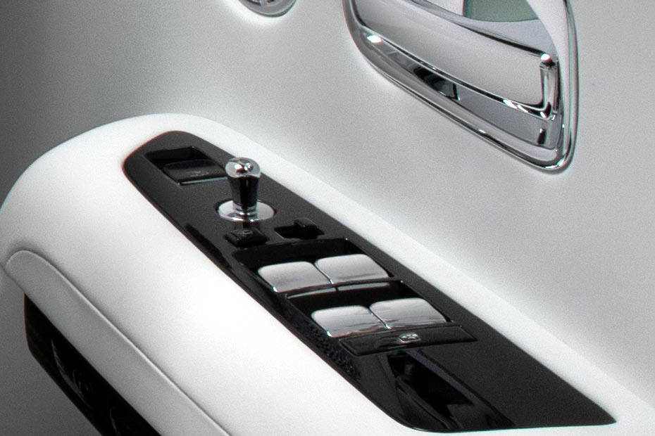 Rolls-Royce Ghost Door Controls