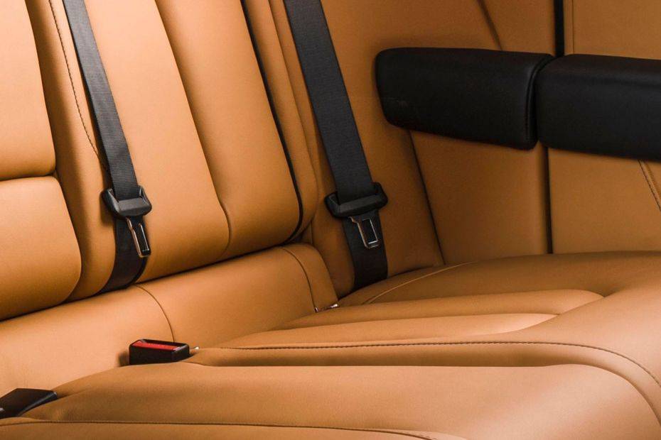 Rolls-Royce Cullinan Seat Belt Image