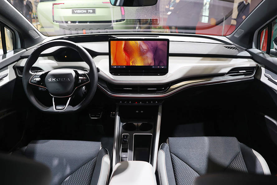 സ്കോഡ എൽറോക്ക് dashboard