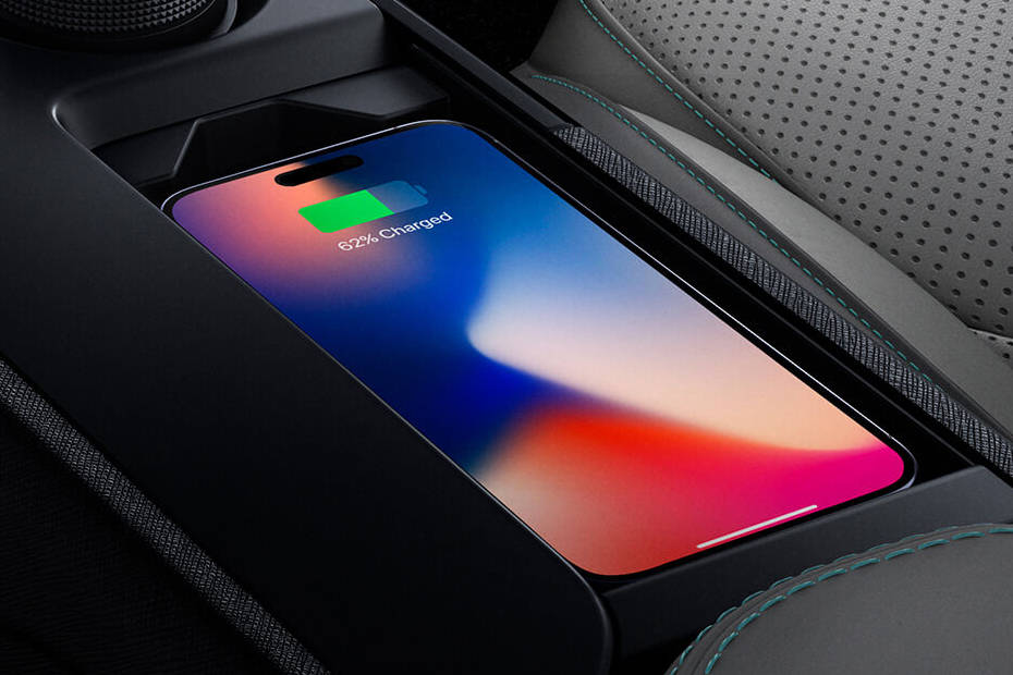 Tata Nexon EV 2023 Wireless Charging Pad