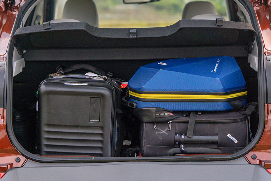 Tata Punch EV Boot Space (With Luggage)