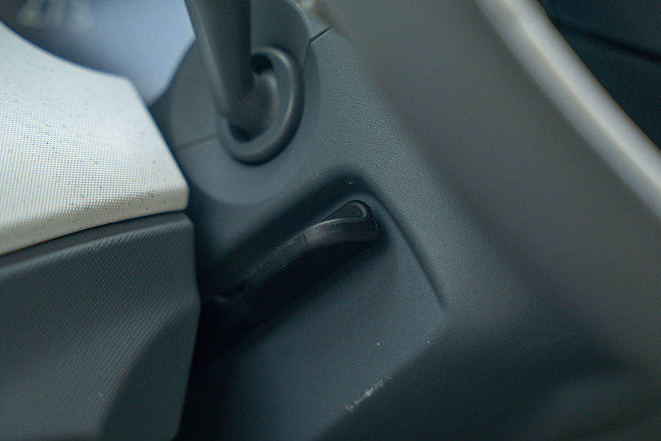 Tata Punch EV Steering Adjustment