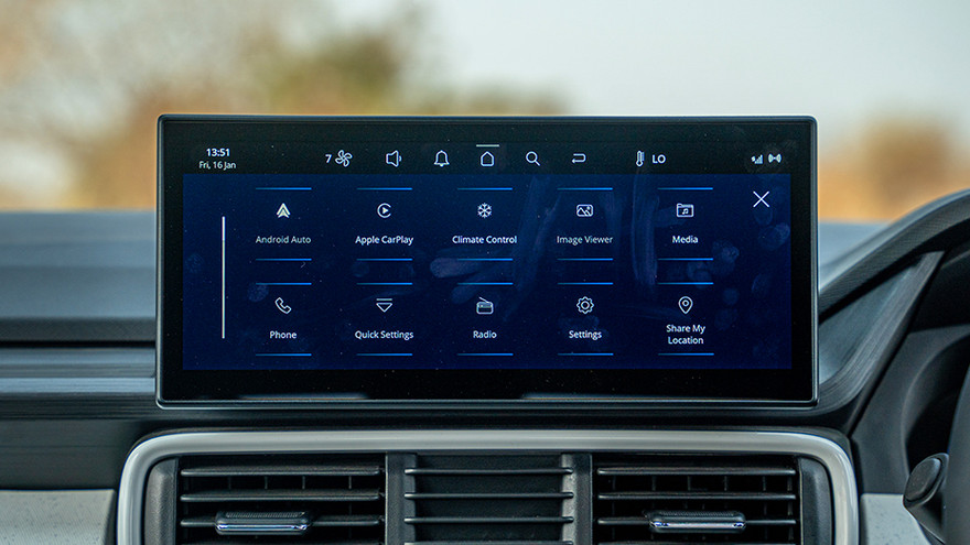 Tata Punch Infotainment System Tata Punch Infotainment System