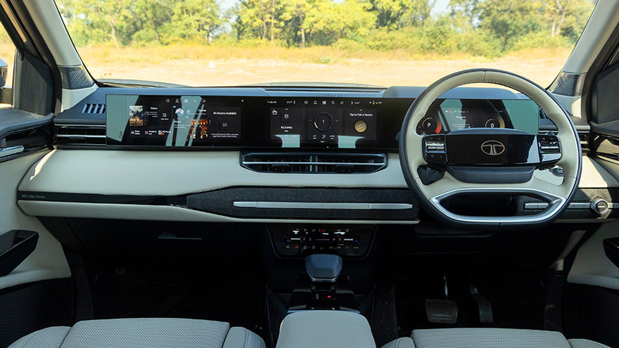 டாடா சீர்ரா dashboard
