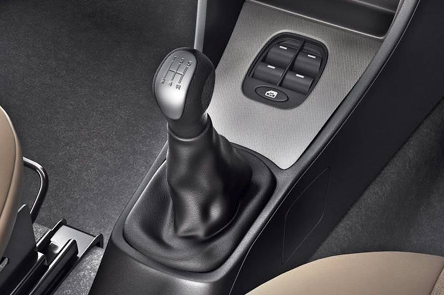 Tata Indica eV2 Gear Shifter Image