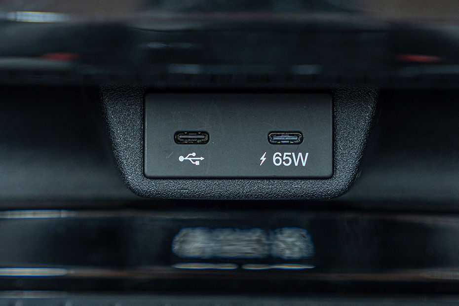 Tata Tiago Front USB port Image