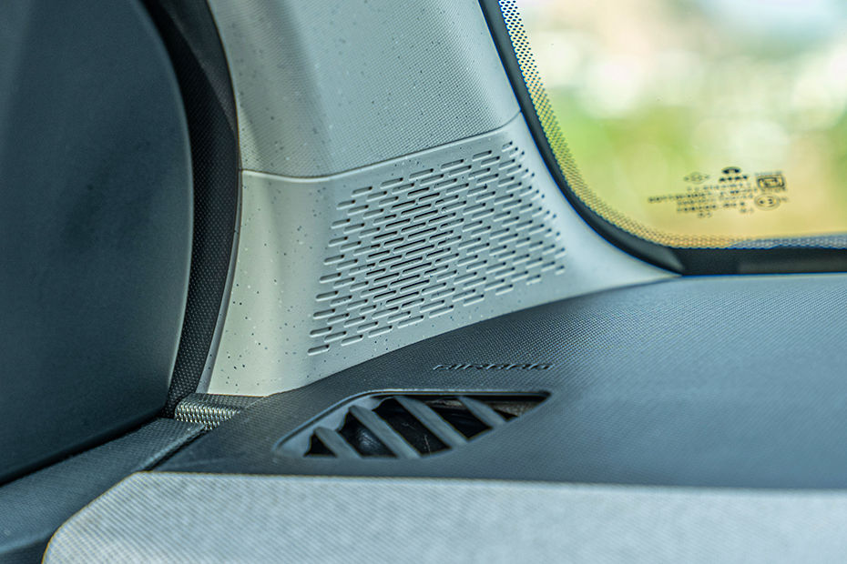 Tata Tiago Front Tweeters Image