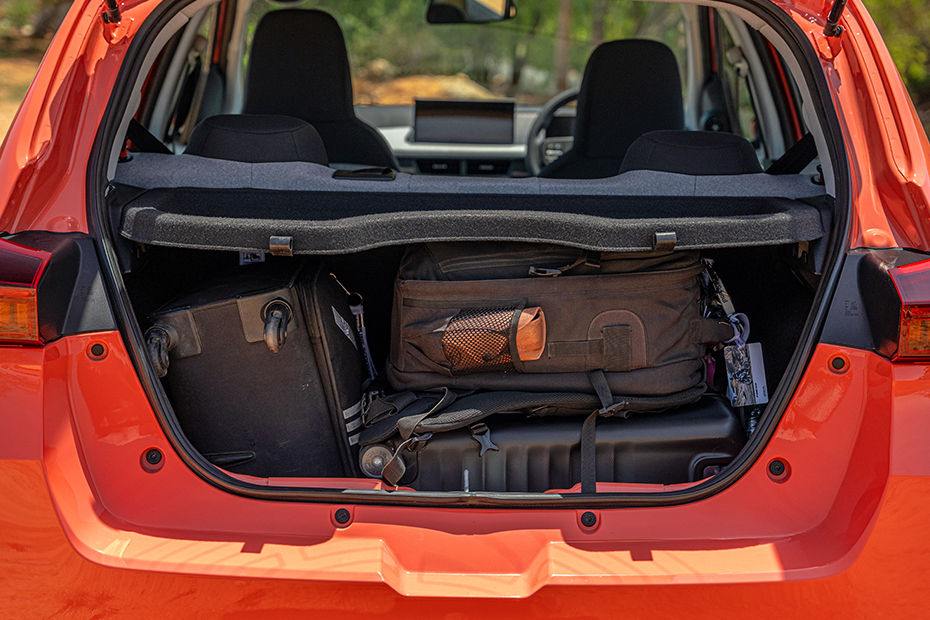 Tata Tiago Boot (Open) Image