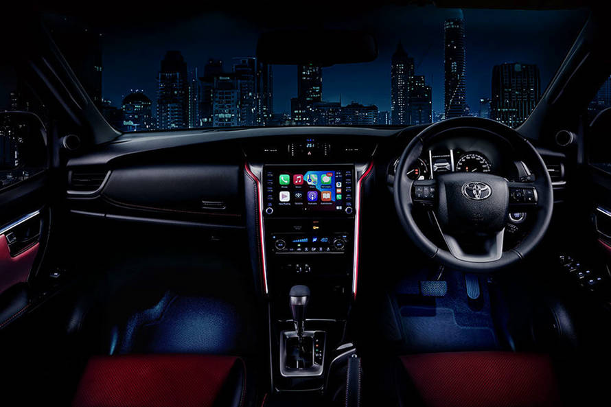 ടൊയോറ്റ ഫോർച്യൂണർ ഇതിഹാസം dashboard