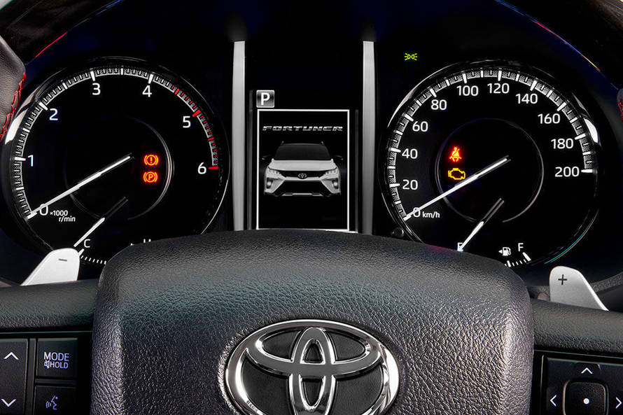 ടൊയോറ്റ ഫോർച്യൂണർ ഇതിഹാസം instrument cluster