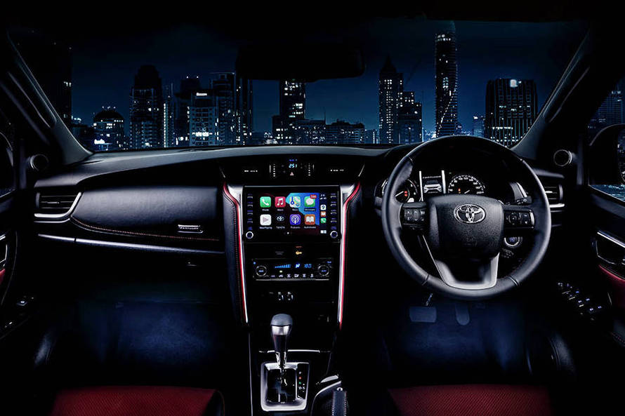Toyota Fortuner DashBoard