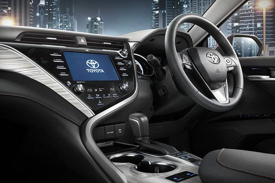 Toyota Camry 2019 Steering Wheel Image