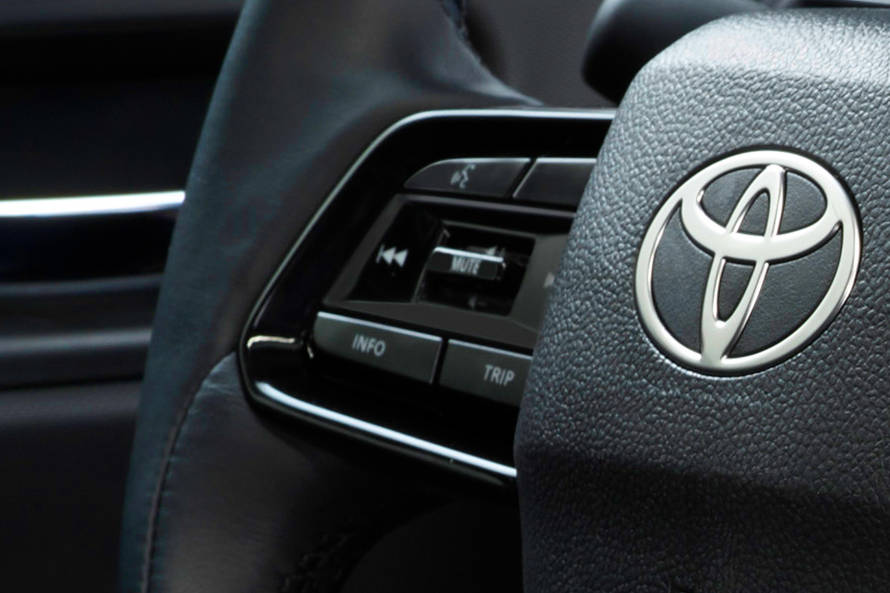Toyota Urban Cruiser Steering Controls