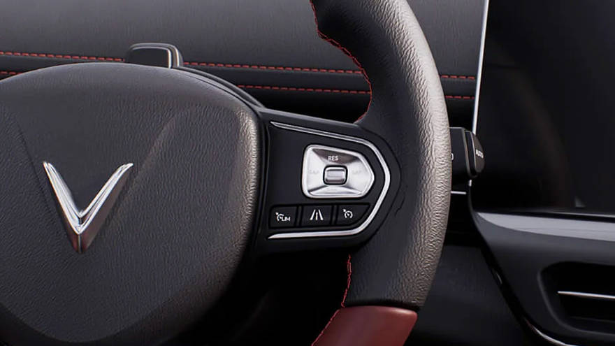 VinFast VF7 Steering Controls