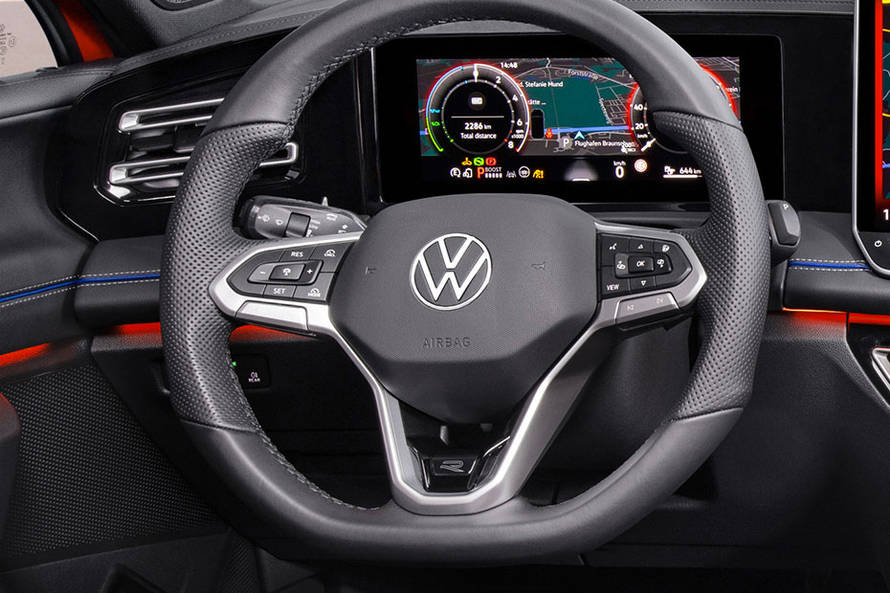Volkswagen Tiguan 2025 Interior Images and Photos CarDekho