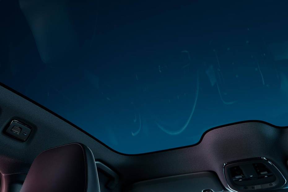 Volvo C40 Recharge Sun Roof/Moon Roof