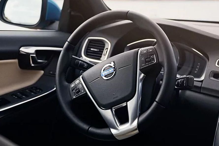 Volvo S60 2015-2020 Steering Wheel Image
