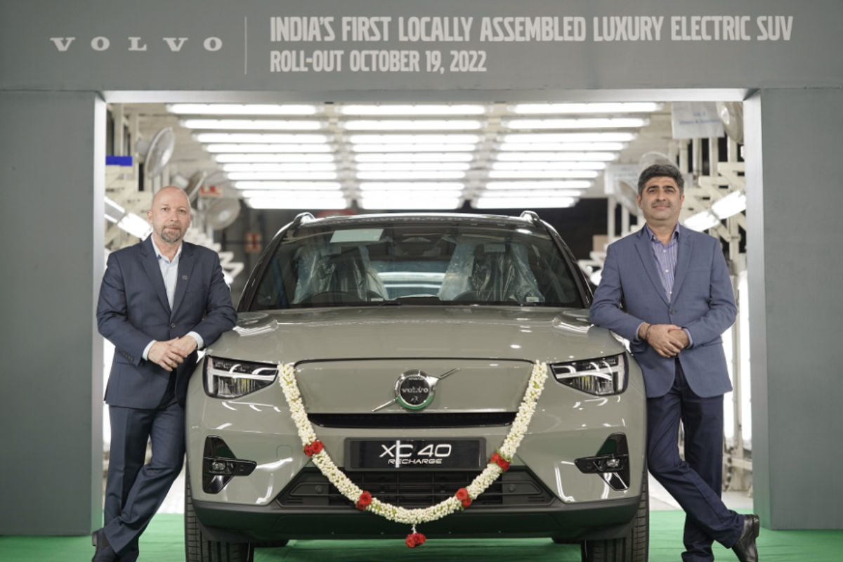 Volvo XC40 Recharge Roll Out Volvo XC40 Recharge Roll Out