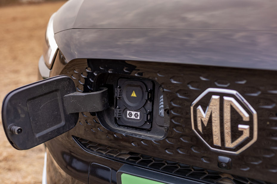 ZS EV Charging Port