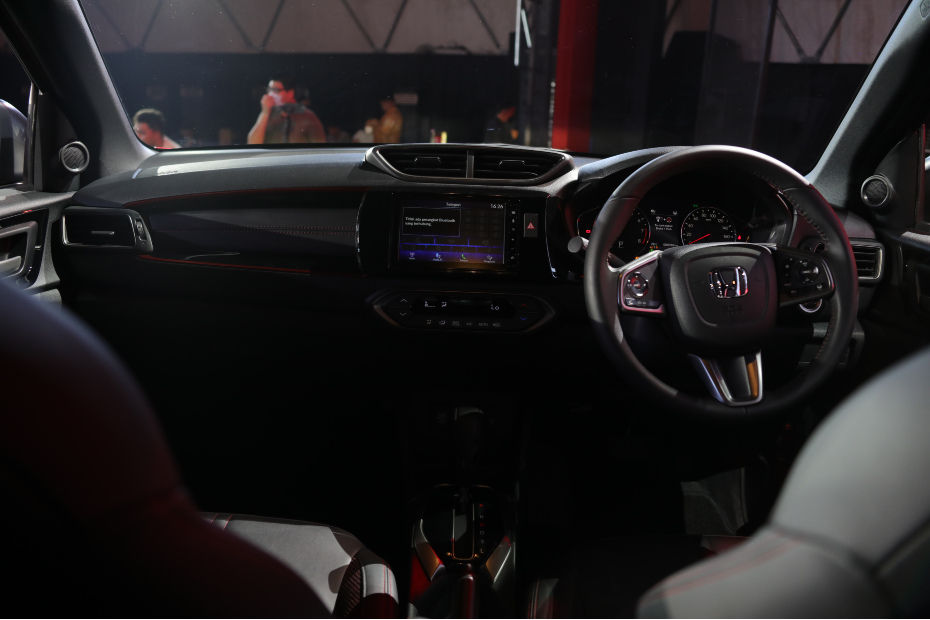 Honda WR-V RS 2022 interior