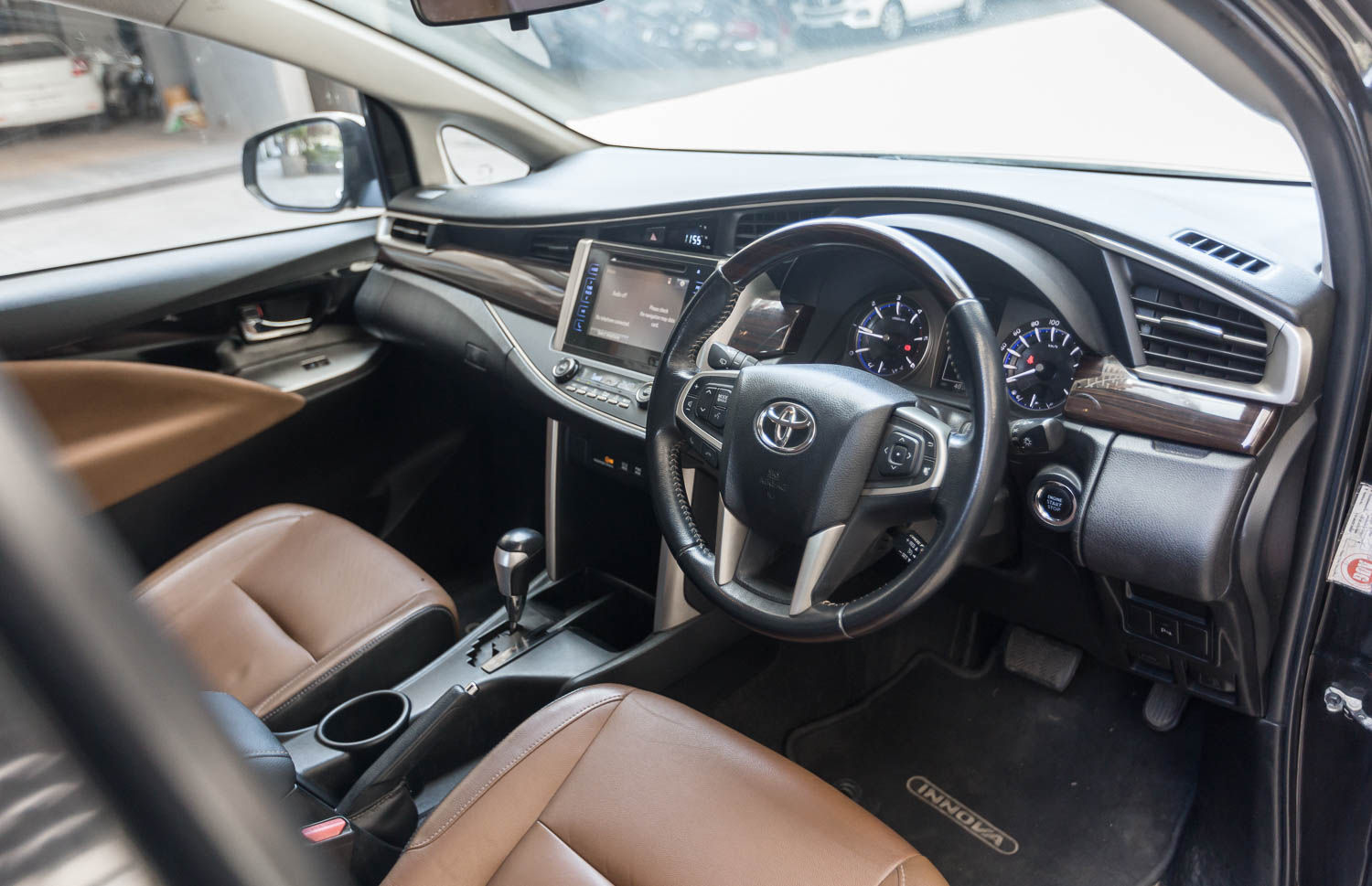 Toyota Innova Crysta