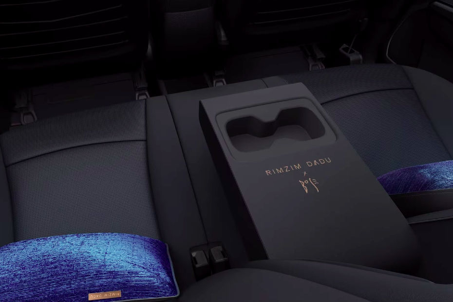XUV400 Special Edition Rear Seat