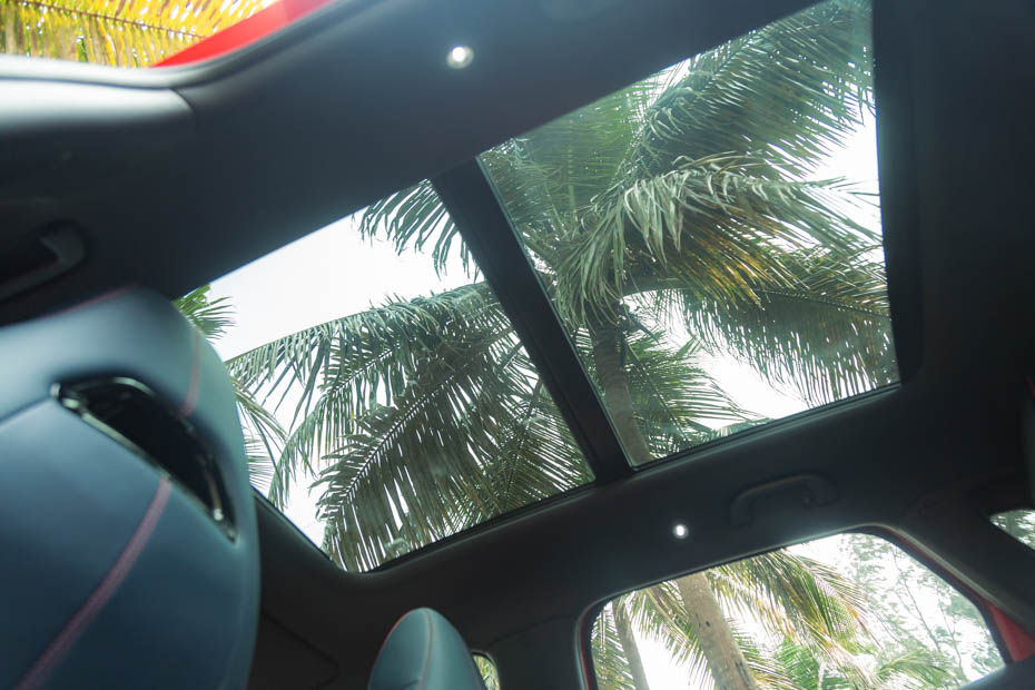 BYD Atto 3 Panoramic Sunroof BYD Atto 3 Panoramic Sunroof