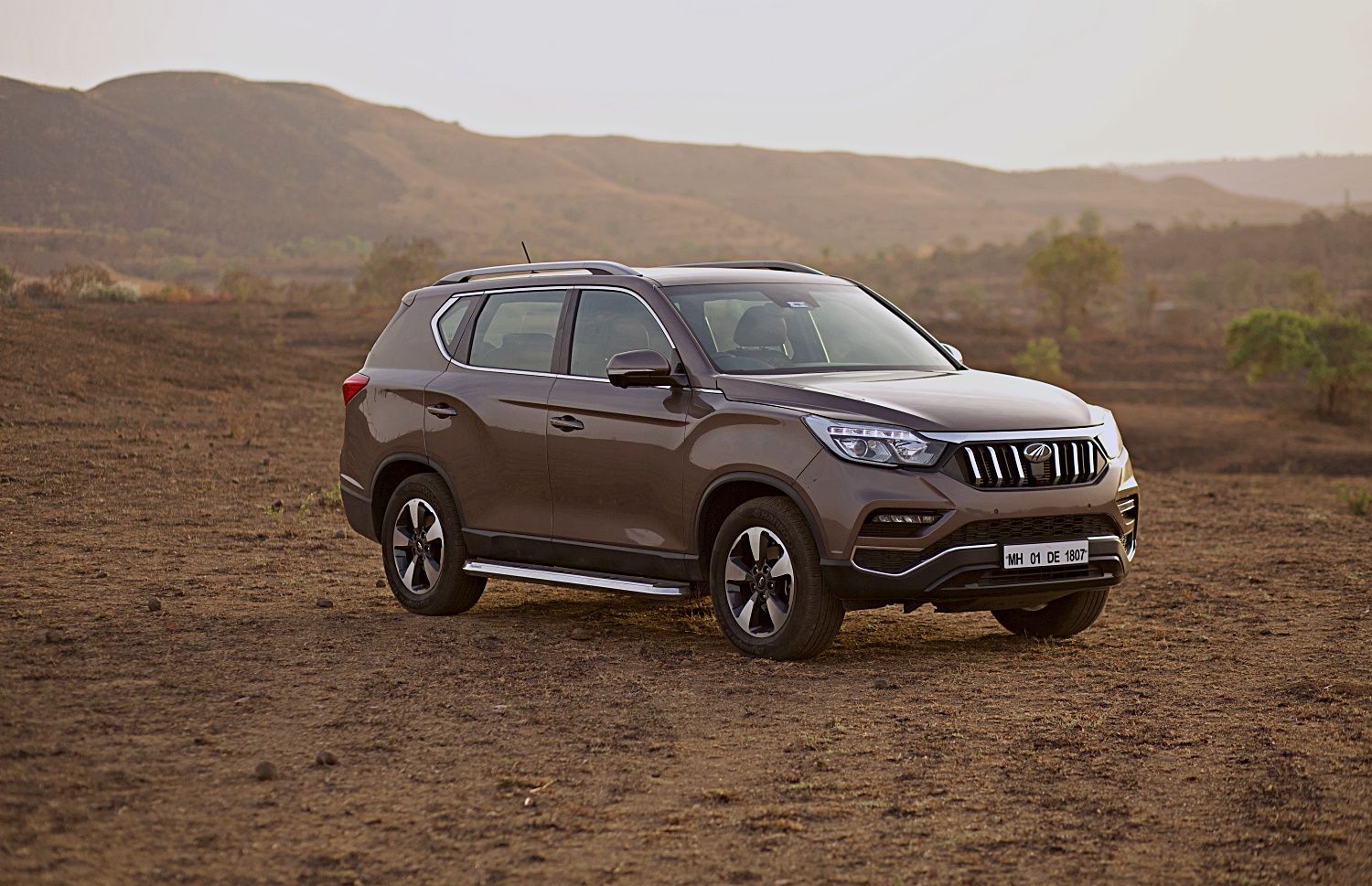 Mahindra Alturas G4
