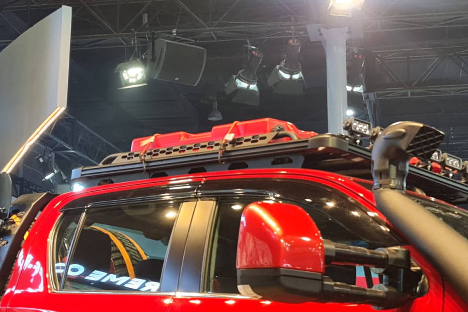 Toyota Extreme Off-road Hilux Concept Roof Rack