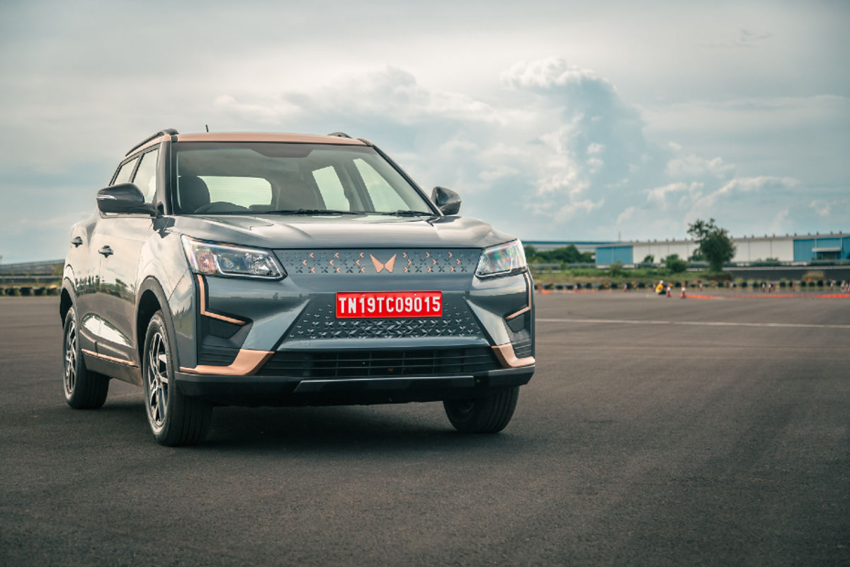 Mahindra XUV400 Mahindra XUV400