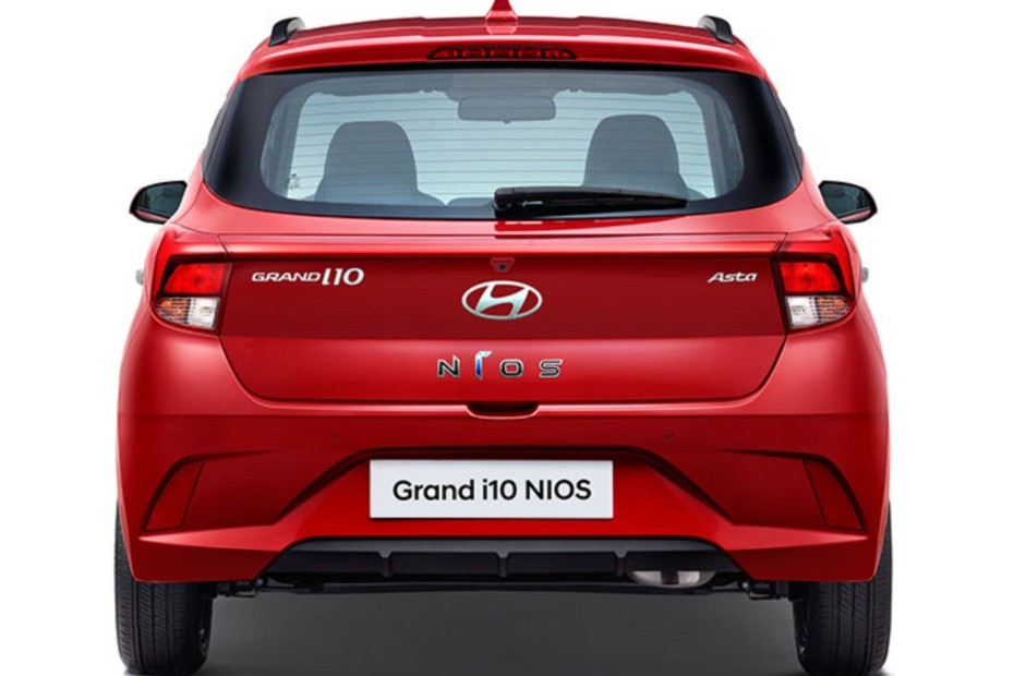 2023 Hyundai Grand i10 Nios Variant-wise Features Listed | CarDekho.com