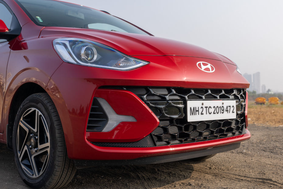 New Hyundai Grand i10 Nios front closeup