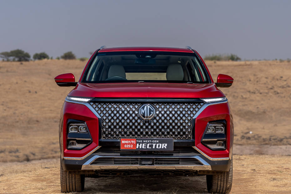 2023 MG Hector front