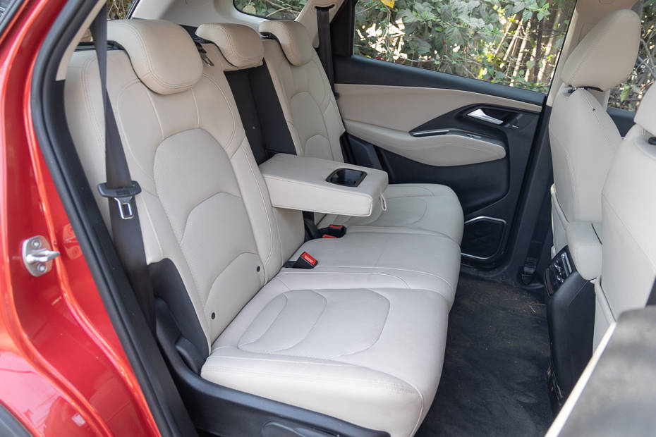 2023 MG Hector rear seats