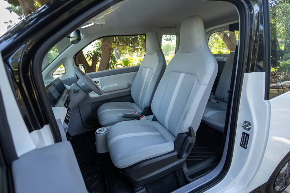 MG Comet EV Front Seats