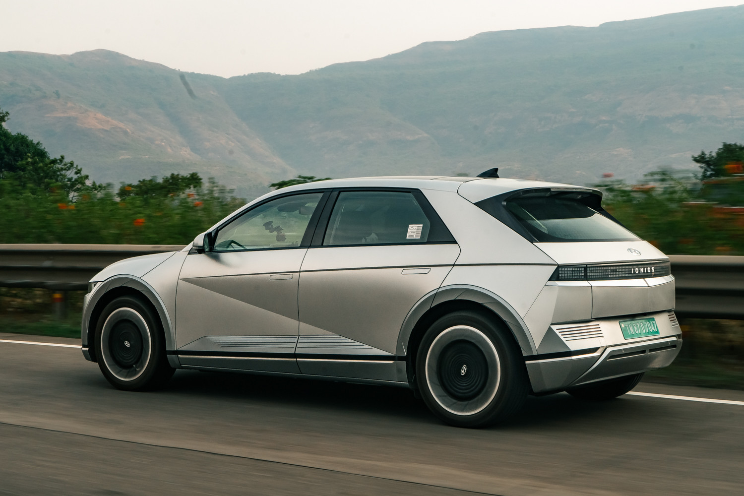 Hyundai IONIQ 5 Real-world Range Check - Here???s How Many Kilometers It ...