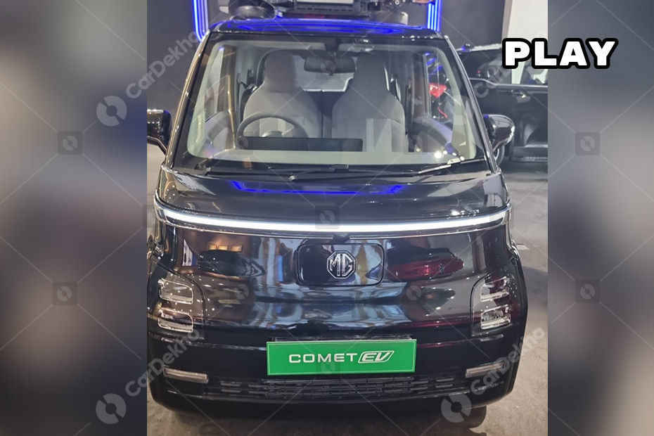MG Comet EV Play Variant Front