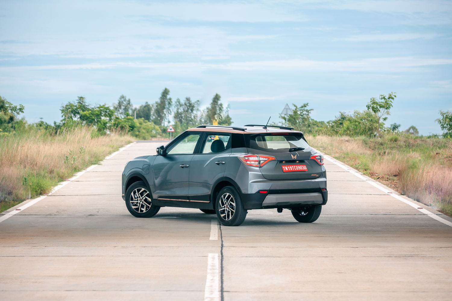 Mahindra XUV400 Mahindra XUV400