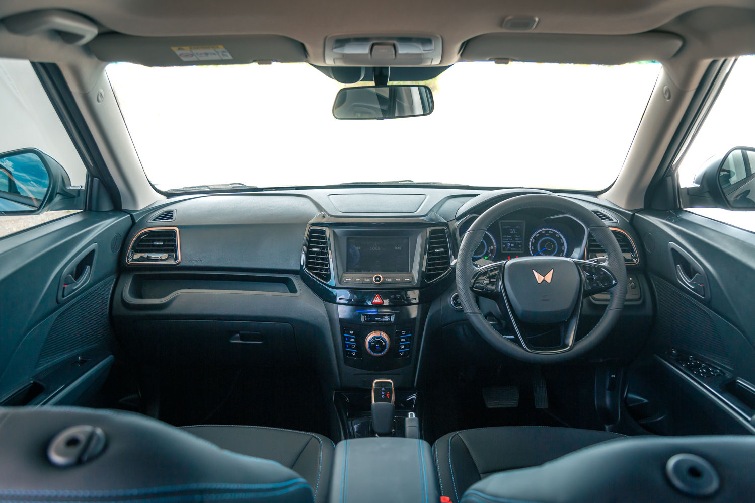 Mahindra XUV400 Mahindra XUV400