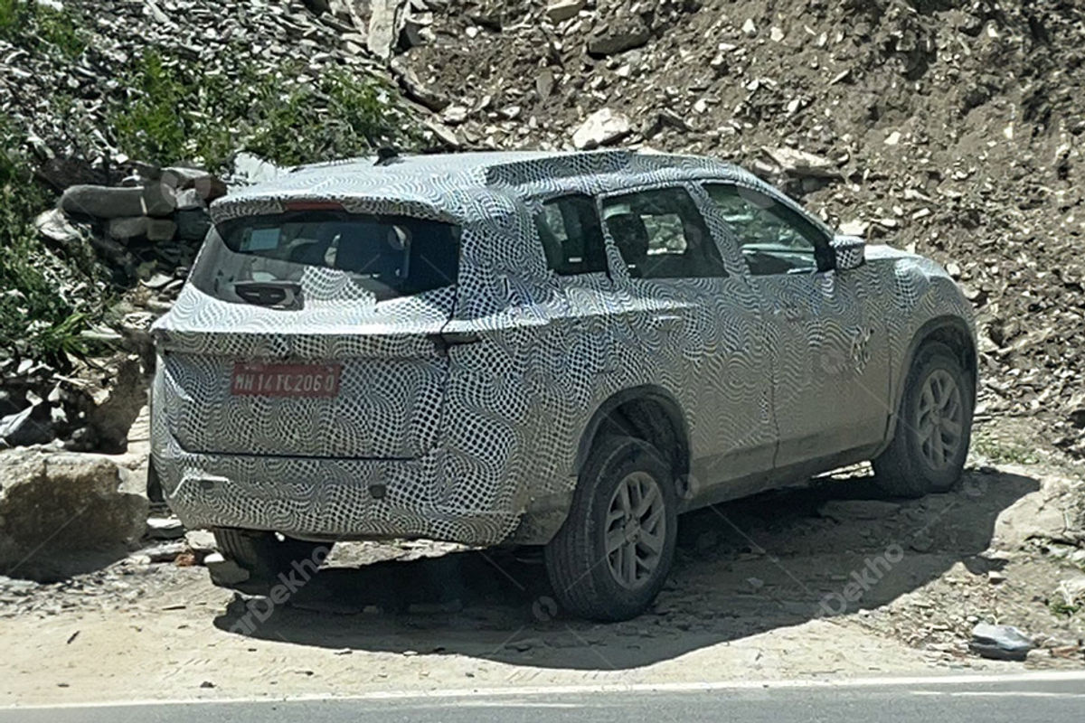 2024 Tata Safari spied
