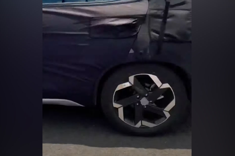 2024 Hyundai Creta alloy wheel spied 2024 Hyundai Creta alloy wheel spied
