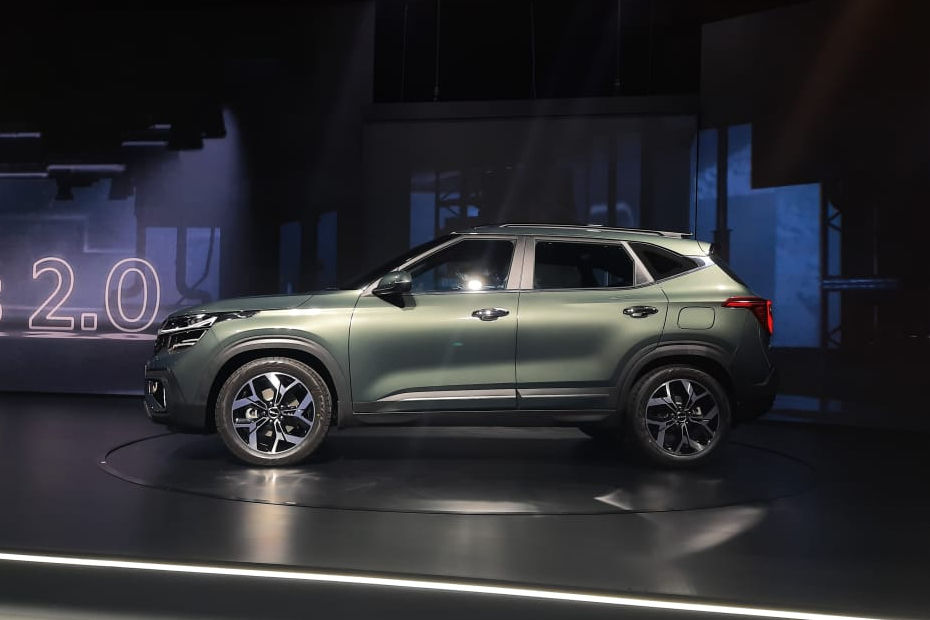 2023 Kia Seltos side 2023 Kia Seltos side