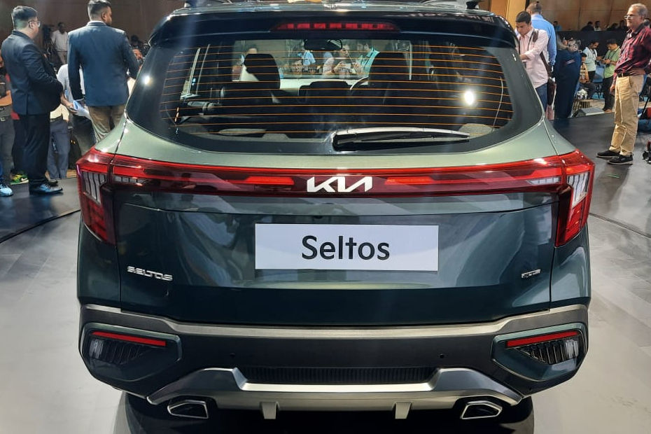 2023 Kia Seltos rear 2023 Kia Seltos rear