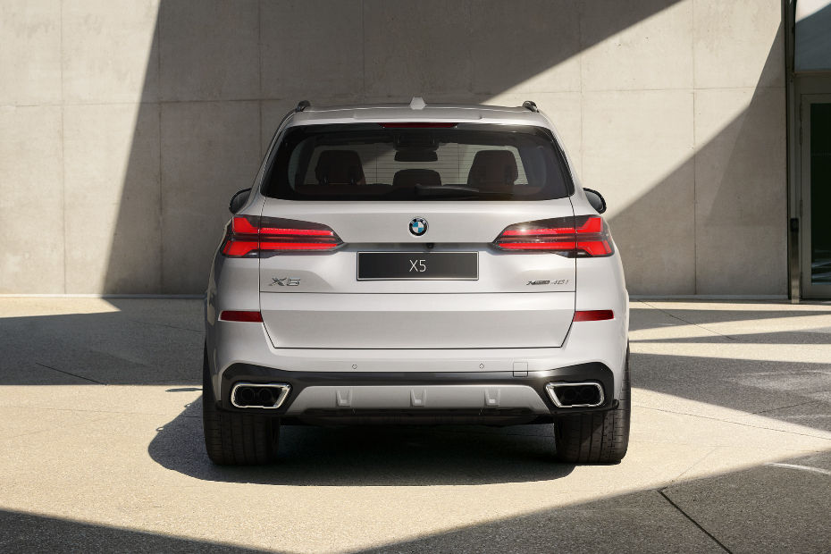 2023 BMW X5 Facelift Launched At Rs 93.90 Lakh CarDekho