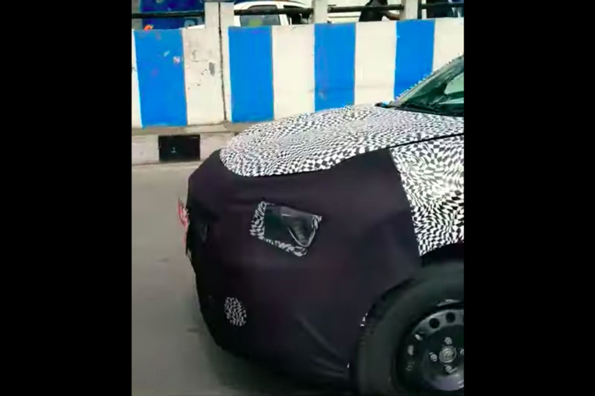 Citroen C3X Crossover Spied
