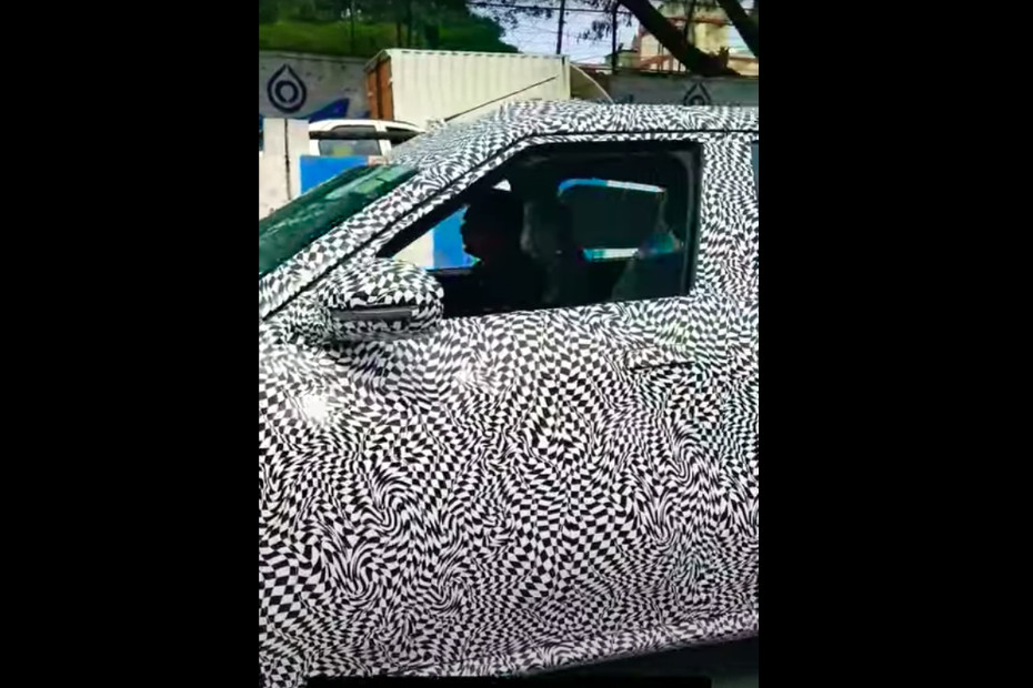 India-spec Citroen C3X Spotted Testing For The First Time | CarDekho.com