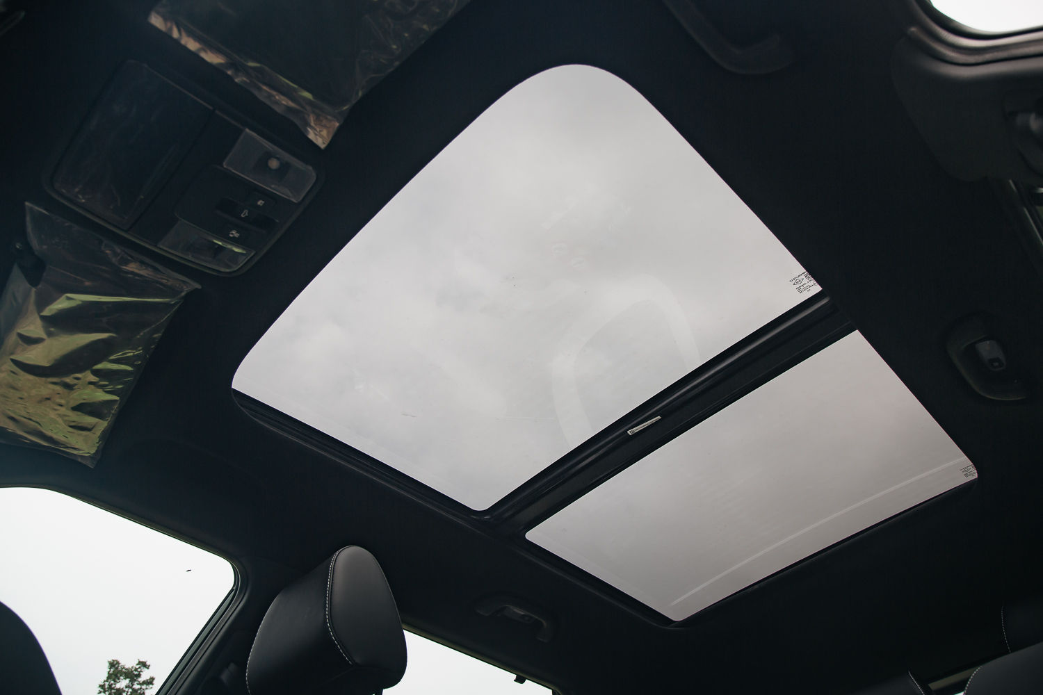 Kia Seltos panoramic sunroof