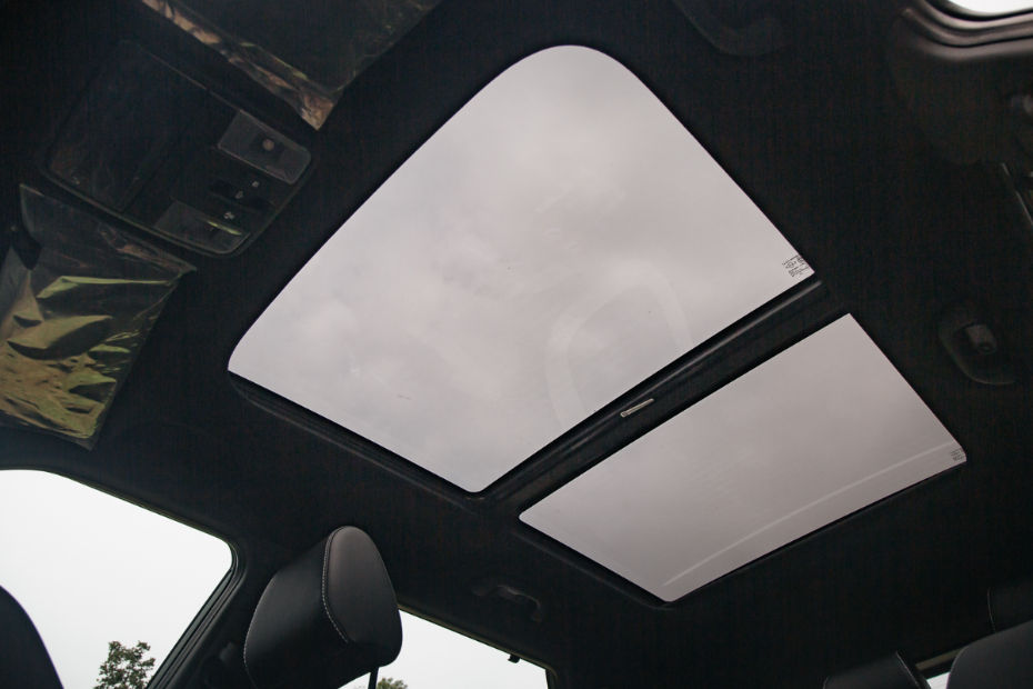 2023 Kia Seltos Cabin Panoramic Sunroof 2023 Kia Seltos Cabin Panoramic Sunroof